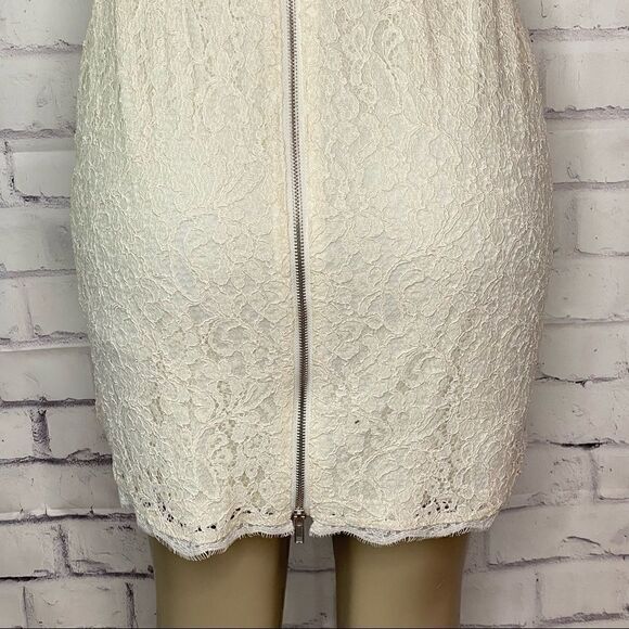 Adrianna Papell Cream Lace dress - Picture 7 of 11